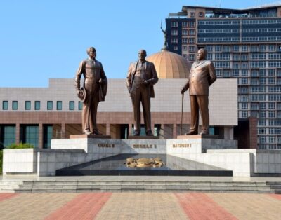 Three Dikgosi Monument: A testament to Botswana’s rich cultural heritage and the enduring legacy of its visionary leaders